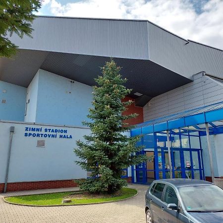 Ubytovna Zimni Stadion Litoměřice エクステリア 写真
