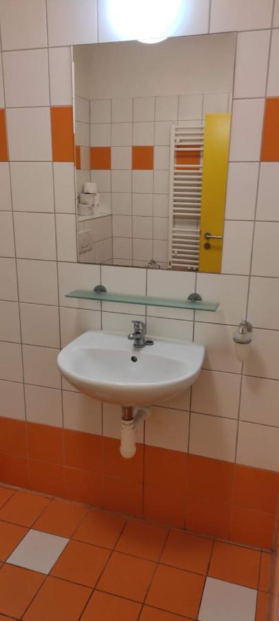 Ubytovna Zimni Stadion Litoměřice エクステリア 写真